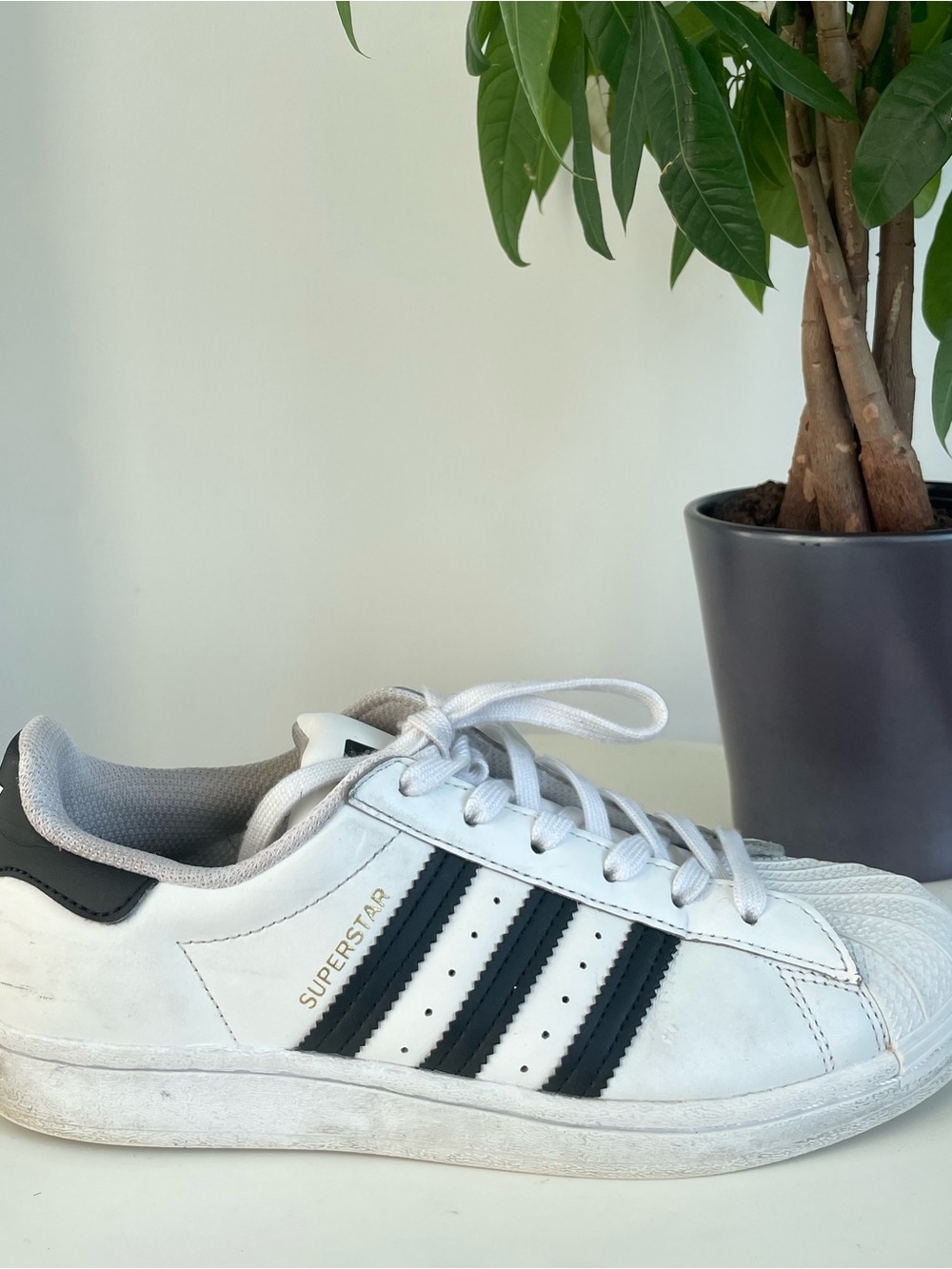 Women Size 7 adidas Superstar Shell Toe White Black Shoes